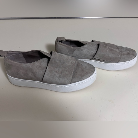 VINCE Women's Slip on Sneakers - Picture 2 of 11